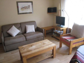 Studio cabine au centre, balcon sud, parking, proche pistes et commerces - FR-1-459-89